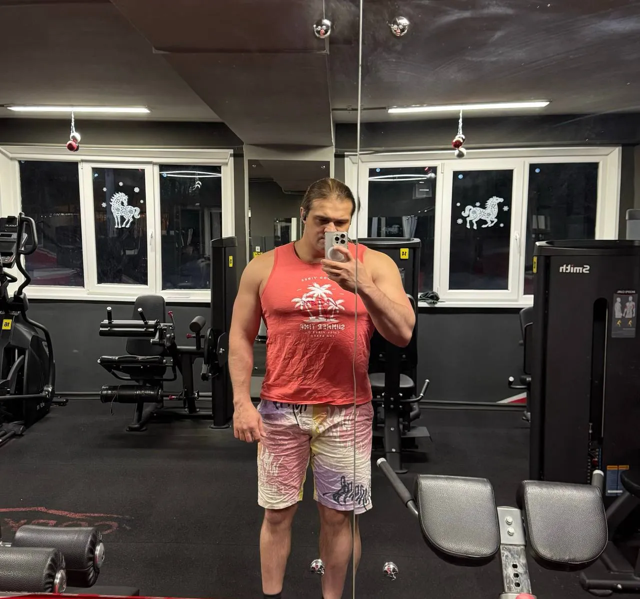 Решил впервые за 6 лет пожать штангу лежа.