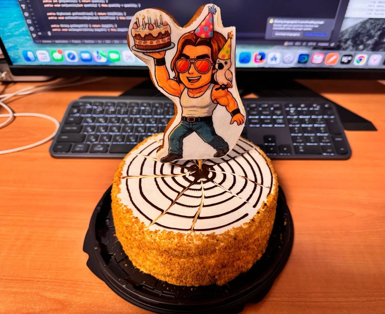 Один из тортиков, которые мне вчера подарили